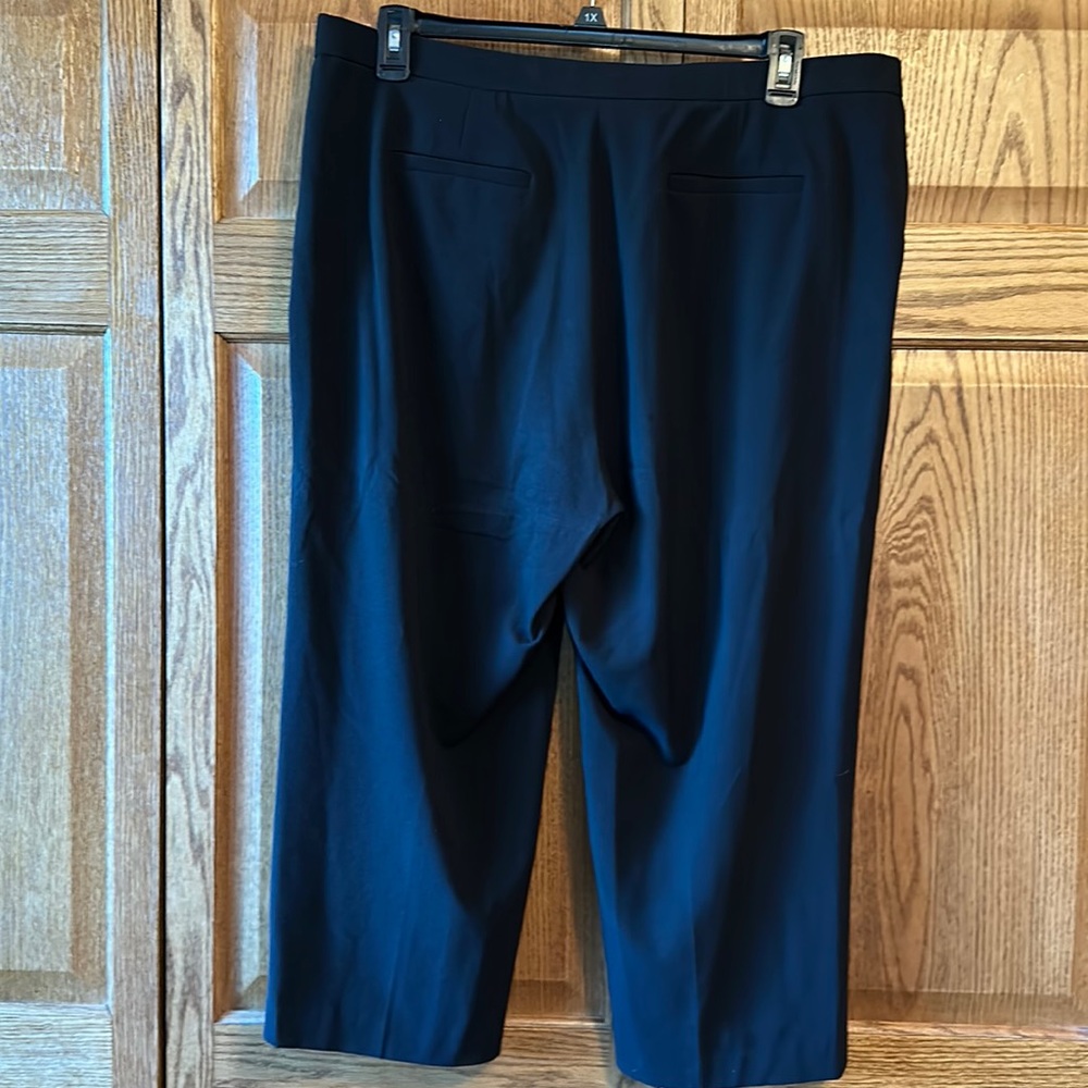 Black Capri Pants